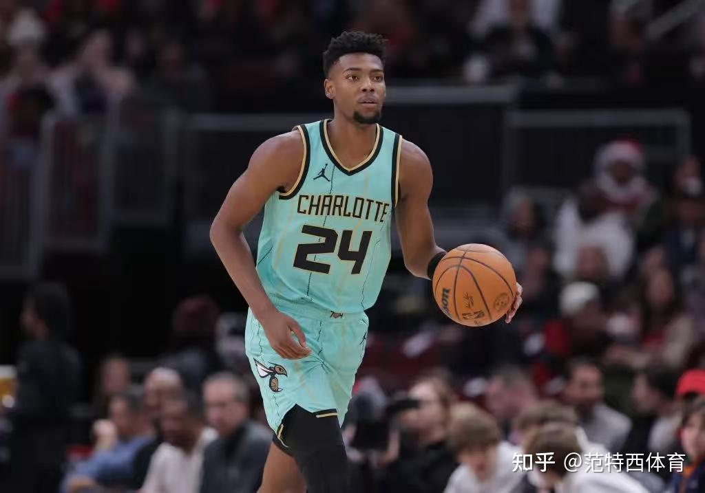 包含NBA季后赛赛程吃紧，夏洛特黄蜂今晨造点机会，媒体盛赞，高层口径保持一致的词条